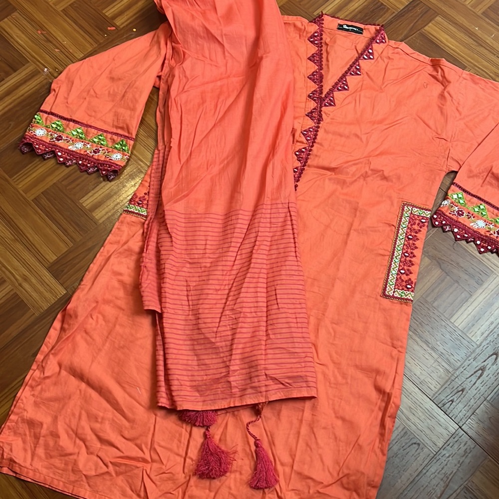 Pakistani Kurta - image 5